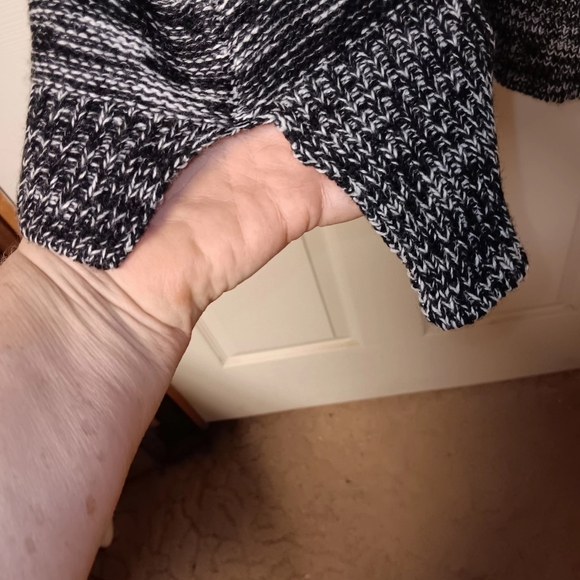 Woman Within Cold Shoulder Sweater nwot - Picture 6 of 8